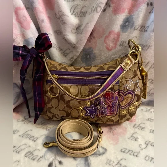 Coach special edition purple gold stars poppy purse on signature canvas preowned - Picture 1 of 17